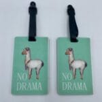 זוג תגים מעוצבים NO DRAMA