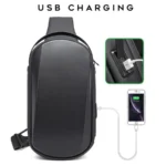 תיק צד קשיח אנטי-גניבה מבית Bange בצבע שחור