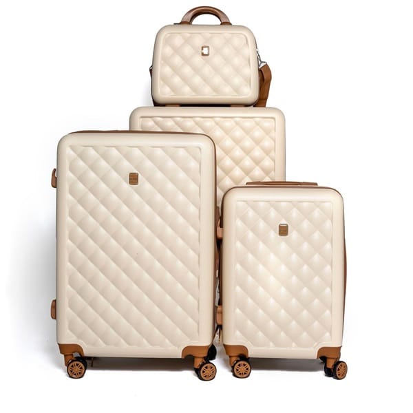 איך לשלב מזוודה אופנתית עם הסטייל האישי שלך – טיפים לעיצוב נסיעות